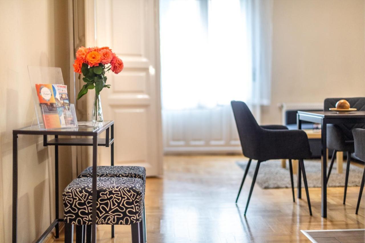בודפשט Orangehomes Kalvin Sq 2 Bedroom Apartment מראה חיצוני תמונה